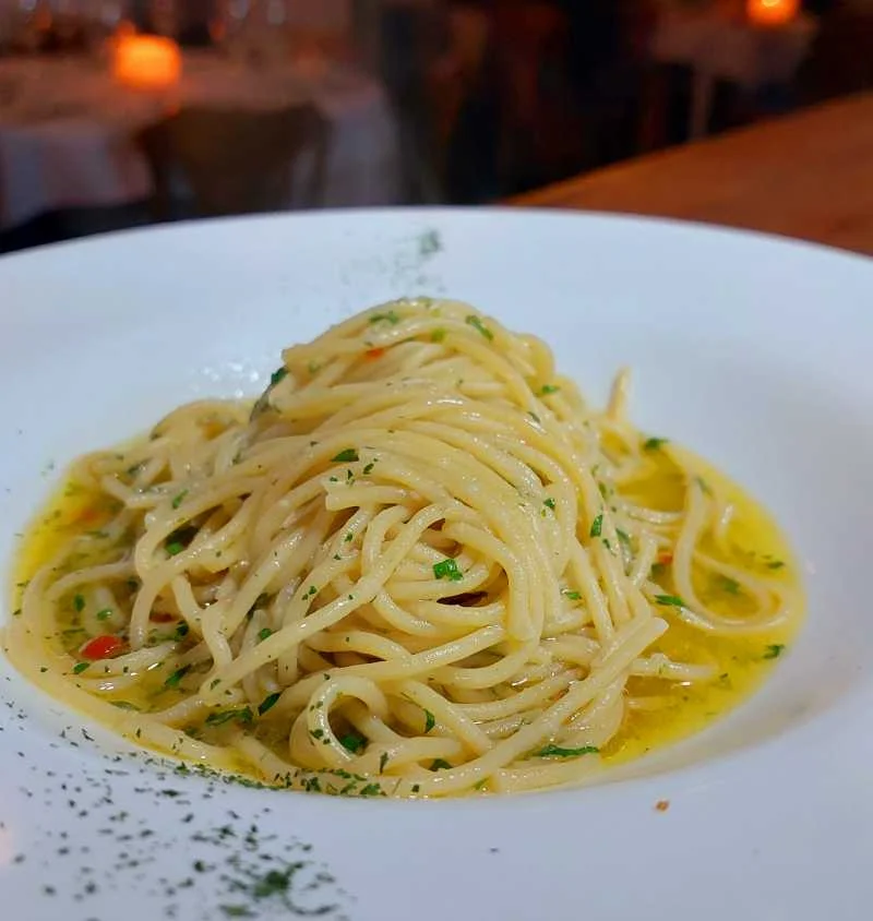 Spaghetti ao Alho e Óleo
