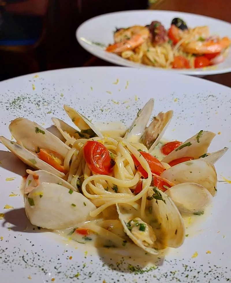Linguine com Marisco Branco ao Coco