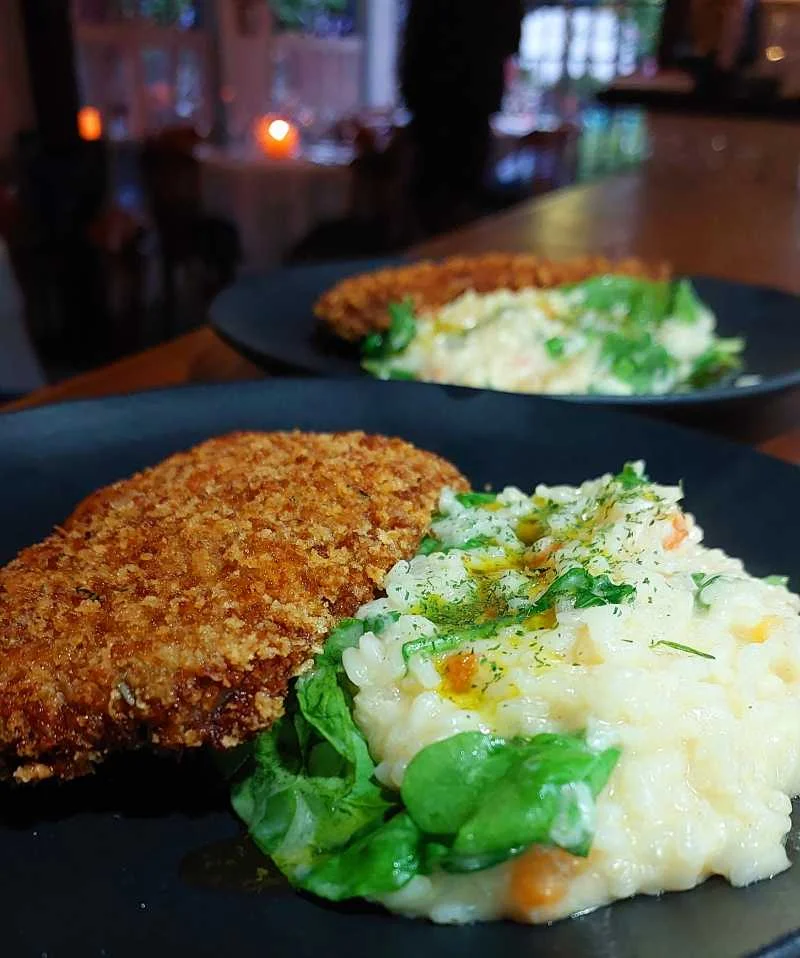 Fillet à Milanesa com Risoto de Rúcula