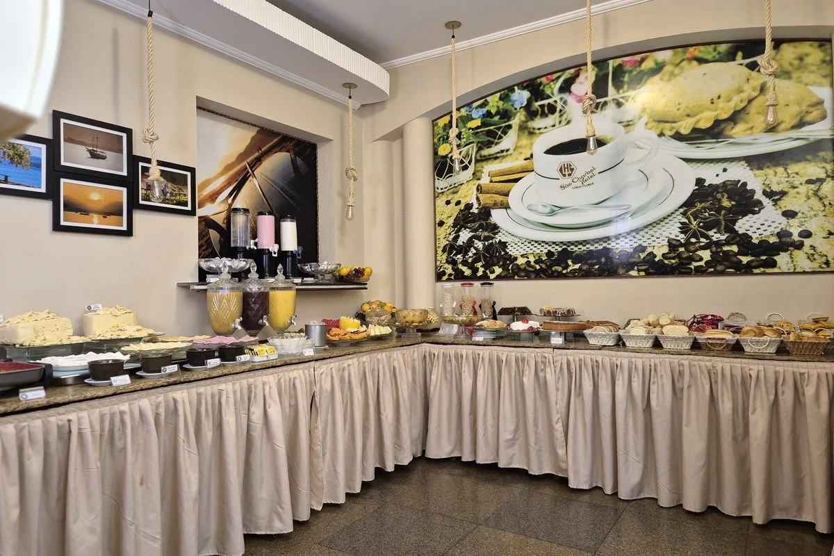Café da manhã incluído — Hotel São Charbel