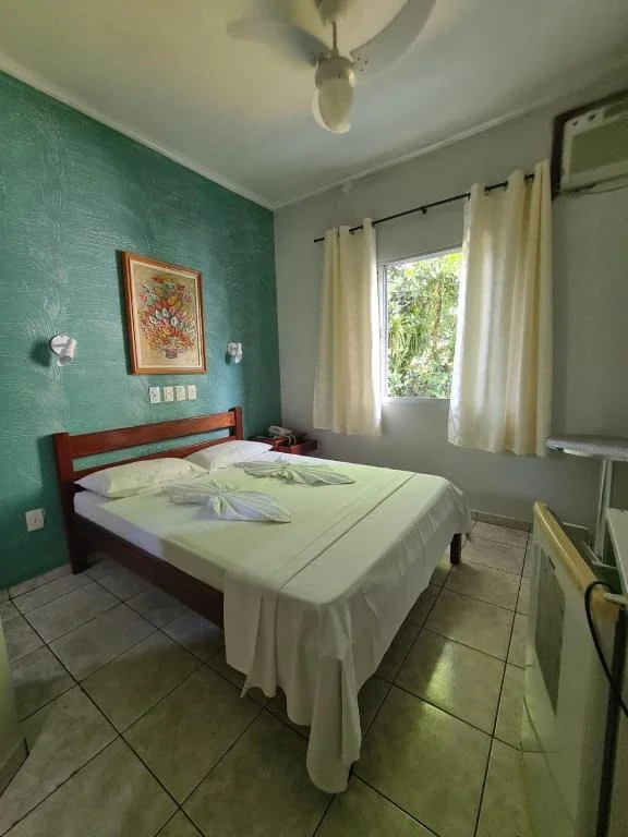 Quarto Família — Pousada Porto do Itaguá