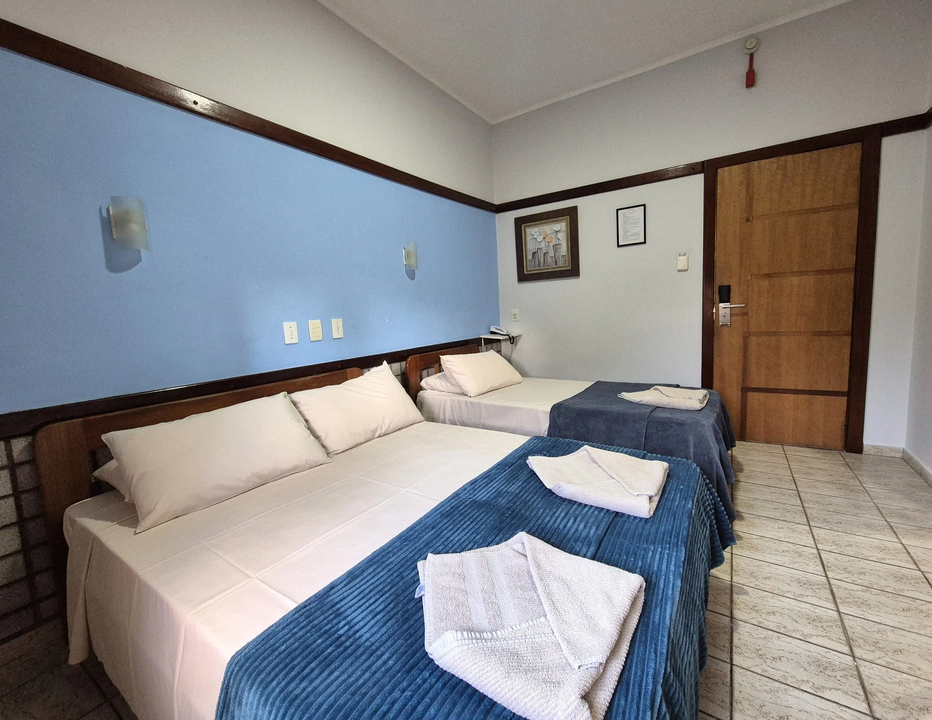 Triplo Casal Standard — Hotel São Charbel